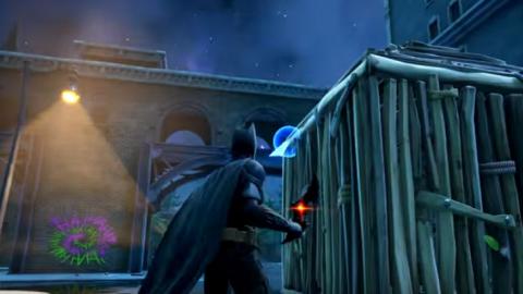 How to recover unlimited life in Fortnite and tricks with Batman's batarangs and hook gun