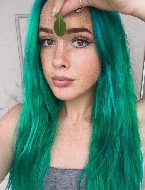 Hermoso cabello verde para gente hermosa