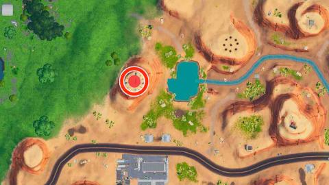 Fortbyte # 40 in Fortnite: with the Demi suit on a sundial in the desert