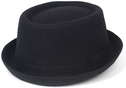 Sombrero de moda negro