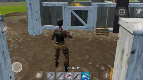 Tricks and tactics to survive in the last circle in Fortnite Mobile