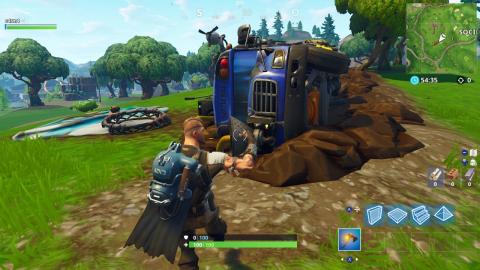 Where is the crashed battle bus in Fortnite?