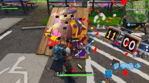 Get a score of 10 or more in different Fortnite carnival clown stalls